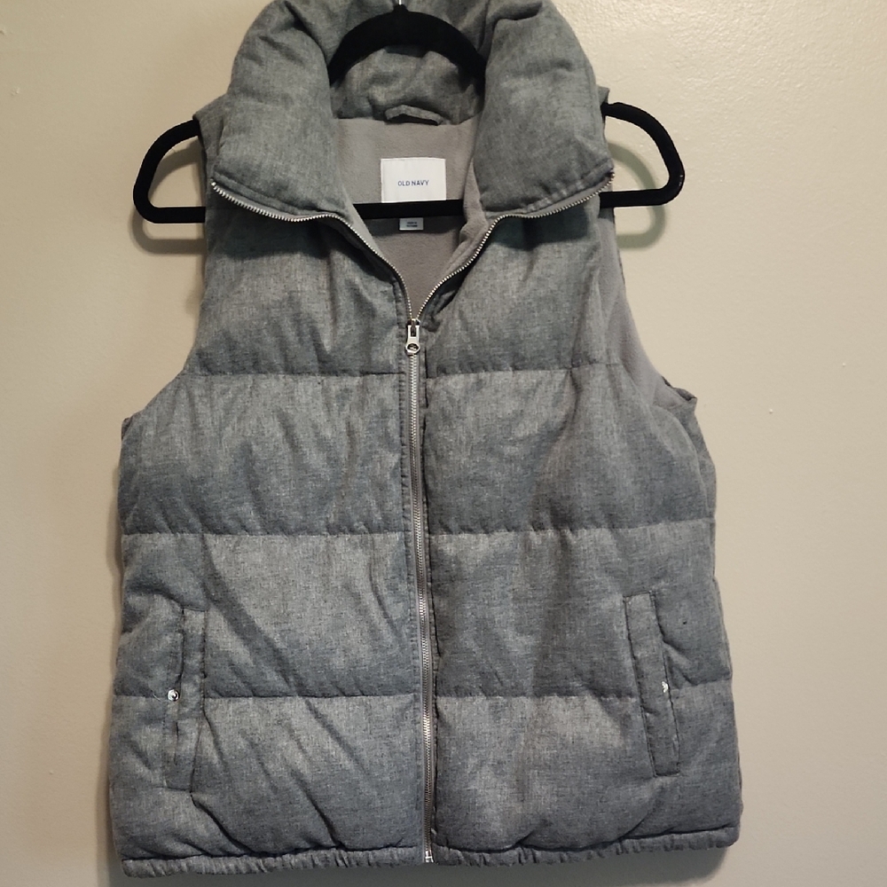 Old Navy Dark Heather Gray Puffer Vest